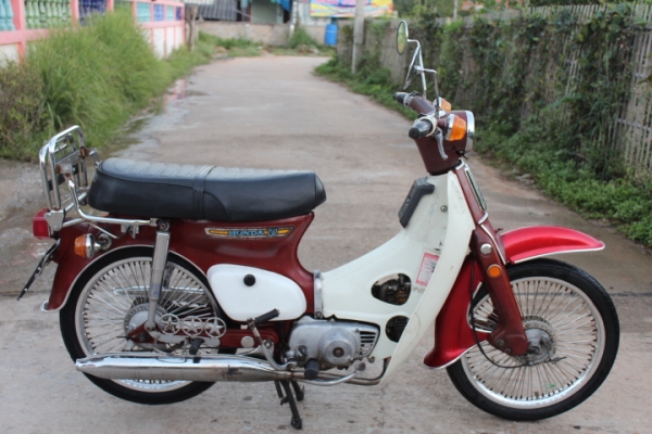 C70K2 มีทะเบียนพร้อมโอนภาษีขาด4ปีสภาพเดิมสวยครับขาย14800บาทครับ