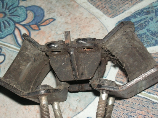 หลักฐานการส่งยางแท่นเกียร์2JZพี่เอกอยู่ลำปางรับไปดูเเลต่อแล้วครับ หลักฐานการส่งยางแท่นเกียร์2JZพี่เอกอยู่ลำปางรับไปดูเเลต่อแล้วครับ