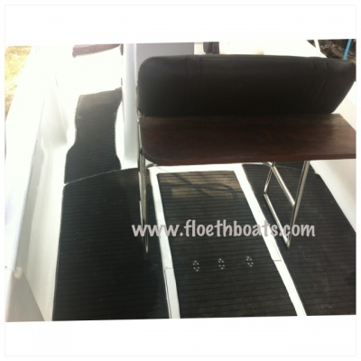 ต้องการขายเรือ 22 ฟุต พร้อมเครื่อง YAMAHA 115 Hp ด่วนมาก!!!! ต้องการขายเรือ 22 ฟุต พร้อมเครื่อง YAMAHA 115 Hp ด่วนมาก!!!!