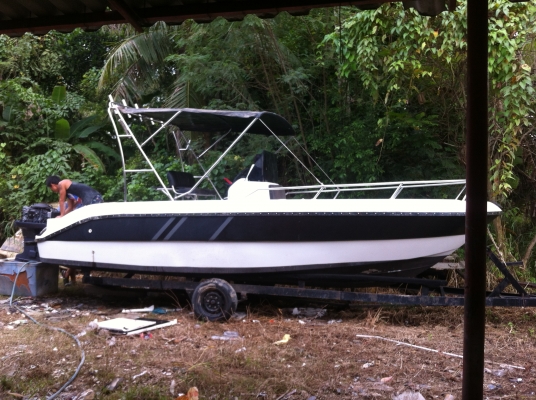 ต้องการขายเรือ 22 ฟุต พร้อมเครื่อง YAMAHA 115 Hp ด่วนมาก!!!!