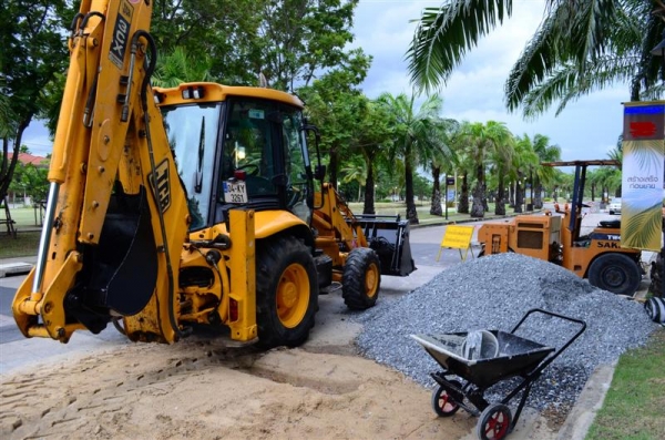 ให้เช่ารถ jcb หัวเจาะ(หน้าตักหลังขุด) งานเจาะสกัดและรถดั้ม 6 ล้อ 089-667-1444 ให้เช่ารถ jcb หัวเจาะ(หน้าตักหลังขุด) งานเจาะสกัดและรถดั้ม 6 ล้อ 089-667-1444