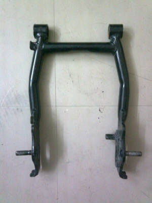 ขายสวิงอาร์มกอลิล่าของเเท้ติดรถ ราคา 400 บาทพร้อมส่ง กรุงเทพครับ