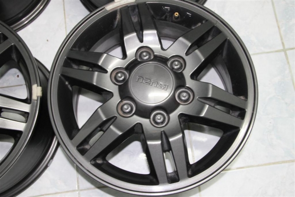 ขายแม็กซ์เดิม ISUZU D-MAX X-Series สีรมดำครับ