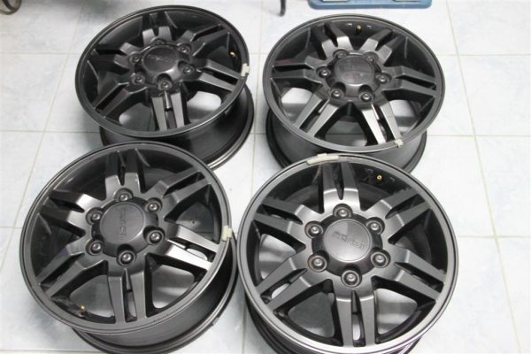 ขายแม็กซ์เดิม ISUZU D-MAX X-Series สีรมดำครับ