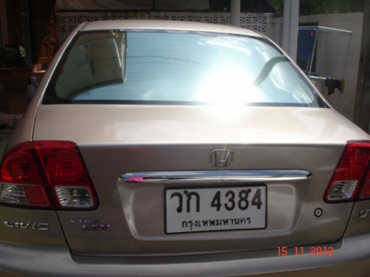 HONDA, CIVIC 1.7 VTi-L โฉม Dimention สีบรอนซ์ทอง เบาะหนัง เกียร์ออโต้ ทะเบียน กรุงเทพ