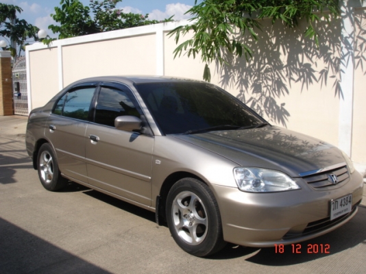 HONDA, CIVIC 1.7 VTi-L โฉม Dimention สีบรอนซ์ทอง เบาะหนัง เกียร์ออโต้ ทะเบียน กรุงเทพ