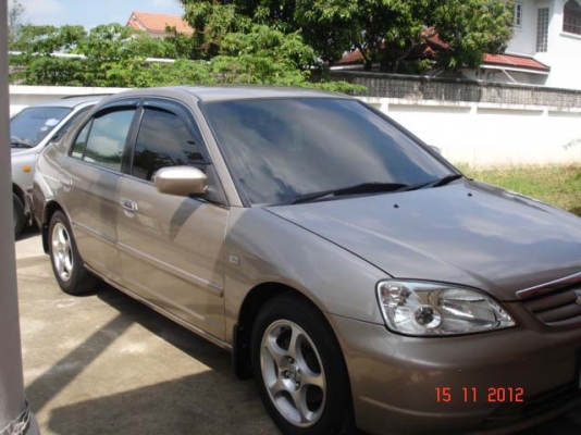 HONDA, CIVIC 1.7 VTi-L โฉม Dimention สีบรอนซ์ทอง เบาะหนัง เกียร์ออโต้ ทะเบียน กรุงเทพ