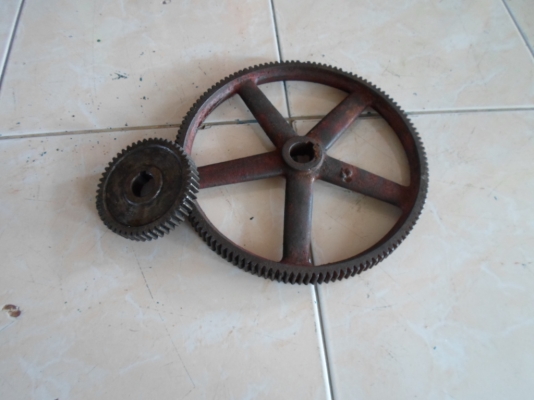 แท่นกลึง 3 เพลา เกียร์บล็อก 5 ฟุต  65000