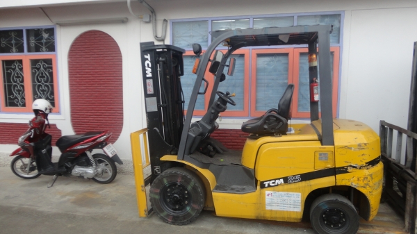 ต้องการขายรถดีเซล ขนาด 2.5 ตัน