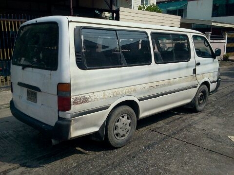 ขายรถตู้ Hiace ปี 94 เดิมบาง สีซีดเก่า เครื่องดี ทะเบียนพร้อม ขายรถตู้ Hiace ปี 94 เดิมบาง สีซีดเก่า เครื่องดี ทะเบียนพร้อม