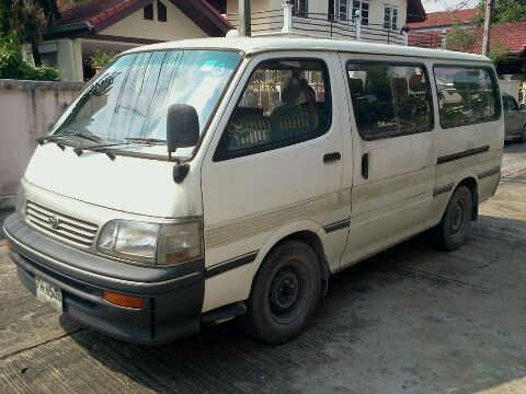 ขายรถตู้ Hiace ปี 94 เดิมบาง สีซีดเก่า เครื่องดี ทะเบียนพร้อม