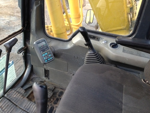 ขาย รถแบคโฮ KOMATSU PC130-6K ชมVDOการทำงานได้ครับ นำเข้าจากญี่ปุ่น รถปี2001 ติดต่อ 081-2990958