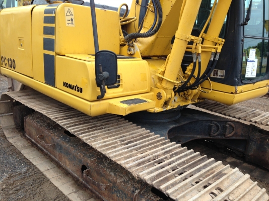 ขาย รถแบคโฮ KOMATSU PC130-6K ชมVDOการทำงานได้ครับ นำเข้าจากญี่ปุ่น รถปี2001 ติดต่อ 081-2990958