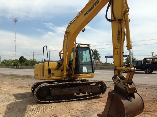 ขาย รถแบคโฮ KOMATSU PC130-6K ชมVDOการทำงานได้ครับ นำเข้าจากญี่ปุ่น รถปี2001 ติดต่อ 081-2990958