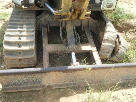 รถแบคโฮ ยี่ห้อ YANMAR