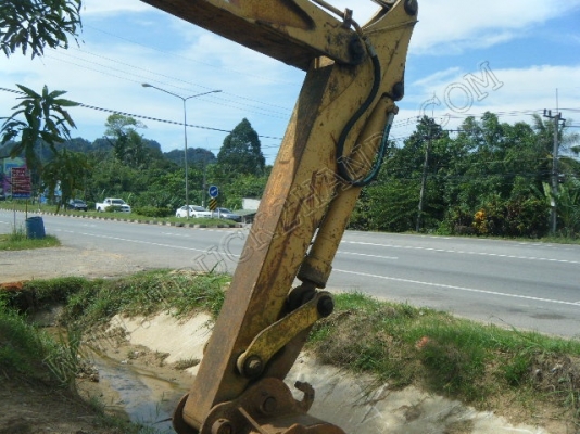 รถแบคโฮ ยี่ห้อ YANMAR