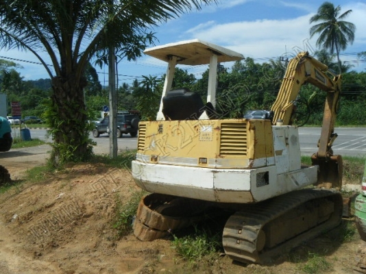 รถแบคโฮ ยี่ห้อ YANMAR
