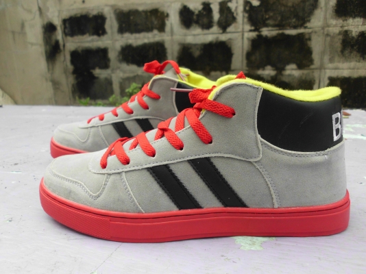 ร้องเท้าใหม่ไว้ไส่ขับรถ399ทุกคู่คับ