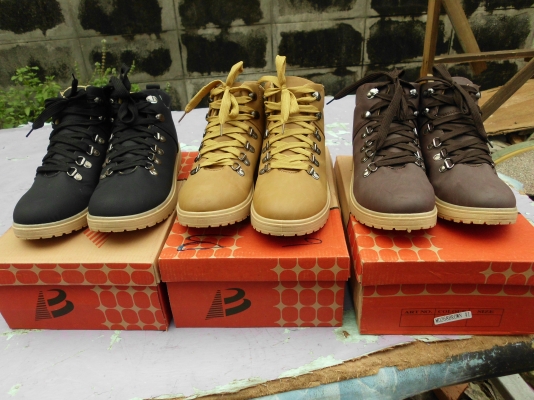 ร้องเท้าใหม่ไว้ไส่ขับรถ399ทุกคู่คับ