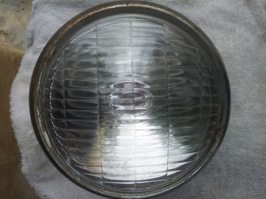 ขาย เบอะcb175/เบอะc70/ไฟหน้าชาลี/คาบูใส่dt125/กระจกคลับแมน ด่วนๆ