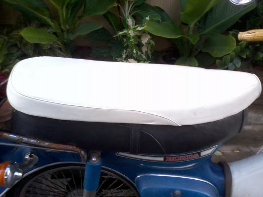 ขาย เบอะcb175/เบอะc70/ไฟหน้าชาลี/คาบูใส่dt125/กระจกคลับแมน ด่วนๆ