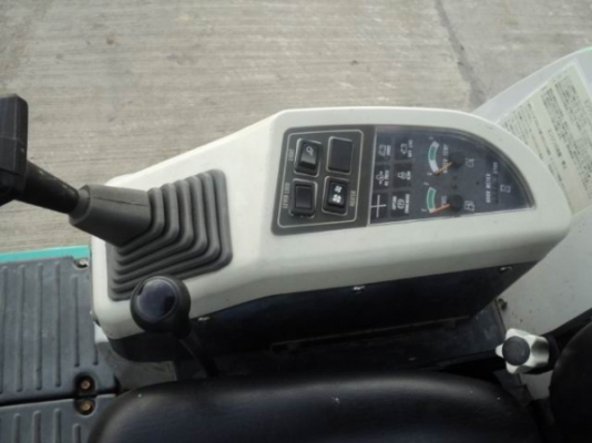 ขายรถแม็คโคร IHI 18 J สภาพพร้อมใช้งาน เก่านอกจากญี่ปุ่น