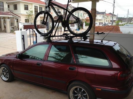 ขายแร็คหลังคา THULE แท้ๆครบๆ