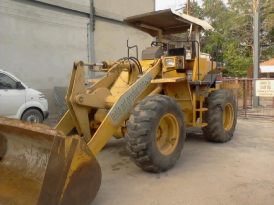 ขายด่วนๆ รถตักล้อยาง KOMATSU WA100-1