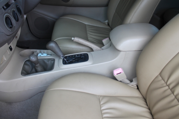 VIGO เครื่อง 3.0 เกียร์ออโต 4x4 4ประตู ถูก VIGO เครื่อง 3.0 เกียร์ออโต 4x4 4ประตู ถูก