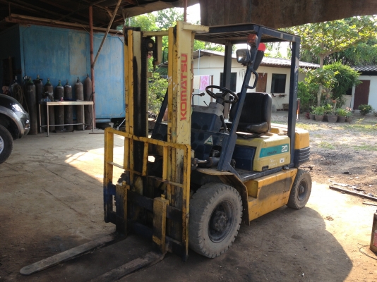 ขายรถฟอร์คลิฟต์ 2 ตัน KOMATSU ราคา 200,000 บาท