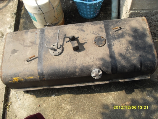 ขายถังน้ำมันรถ