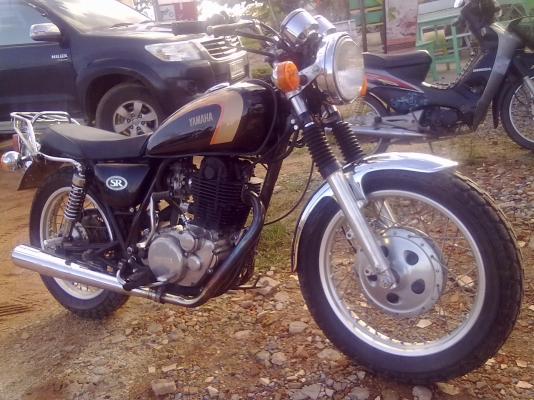 ขาย sr400 ปี98รุ่น20th ANNIVERSARY อินวอย/สรรพสามิตร63000ต่อรองได้คับ