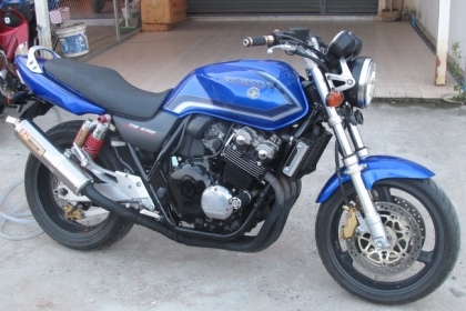 บรีส ไบค์ ช็อป/// ขาย CB400 SF TEC1 ปี2001 อินวอยล์สรรพสามิต