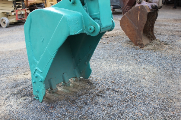 รถแมคโคร KOBELCO SK100 รถนอก สวย ทำสีแล้ว มีเอกสาร รถแมคโคร KOBELCO SK100 รถนอก สวย ทำสีแล้ว มีเอกสาร