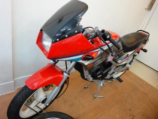 yamaha VR ล้อแม็ก สภาพดี งานสีเดิมๆ มีเล่ม ทะเบียนพร้อม ราคา28000 บาท