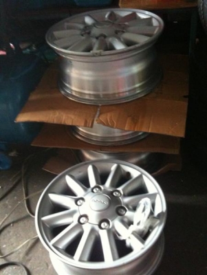 ขายแม๊กอีซูซุ 15 นิ้วเดิมเดิมครับ จัดส่งได้ทั่วประเทศ