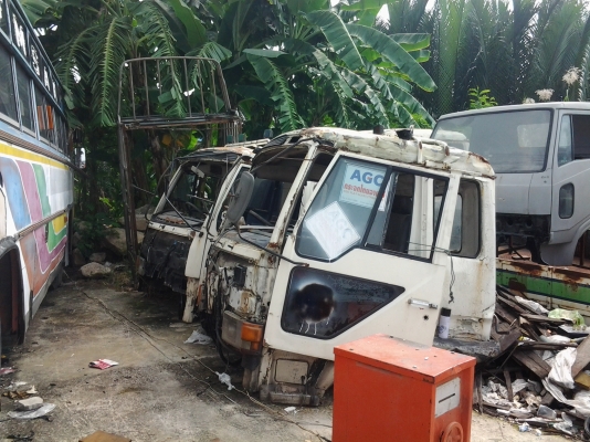 มีหัวรถยี่ห้อมิซูหลายหัวต้องการขายด่วนสนใจหัวไหนโทรหาด่วนราคาคุยได้คับ