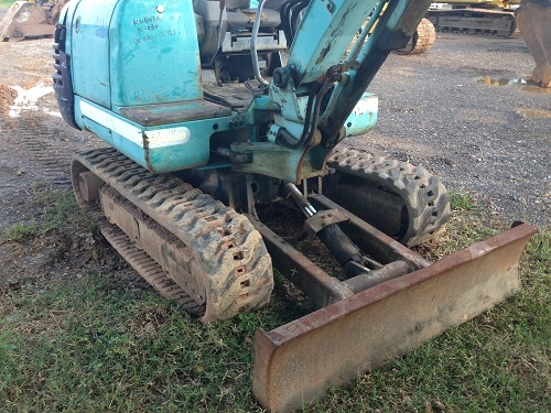 ขายรถแบคโฮ KUBOTA K-030(เท่าPC30-7) นำเข้าจากญิ่ปุ่น ชมVDOการทำงานได้ครับ ติดต่อ 089-8368497