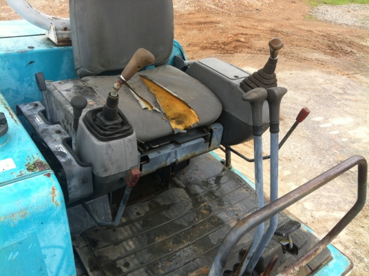 ขายรถแบคโฮ KUBOTA K-030(เท่าPC30-7) นำเข้าจากญิ่ปุ่น ชมVDOการทำงานได้ครับ ติดต่อ 089-8368497