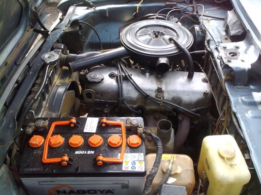 มาสด้า 1400  5 เกียร์ รถสวย ๆ พร้อมใช้งาน