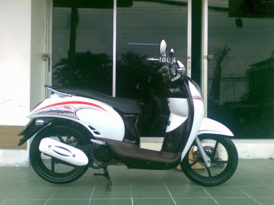 Scoopy-i (ล้อแม็กซ์) รถสวยเครื่องดี ปี 2554 ถูกๆ 26900 เท่านั้น