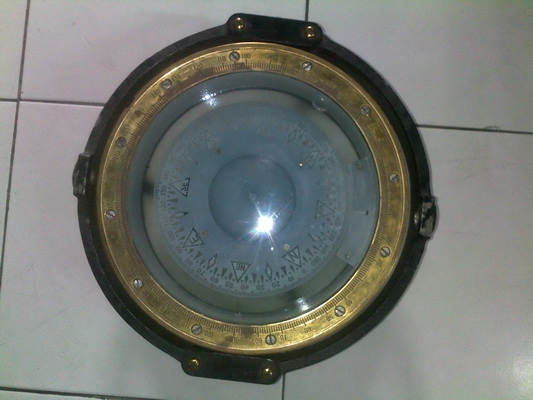 เข็มทิศติดเรือ