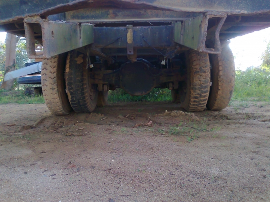 ขายด่วน!..รถสิบล้อ ISUZU 195 แรงม้า ใส่รถขุด KOMATSU PC200-5 ได้ มีทะเบียน.