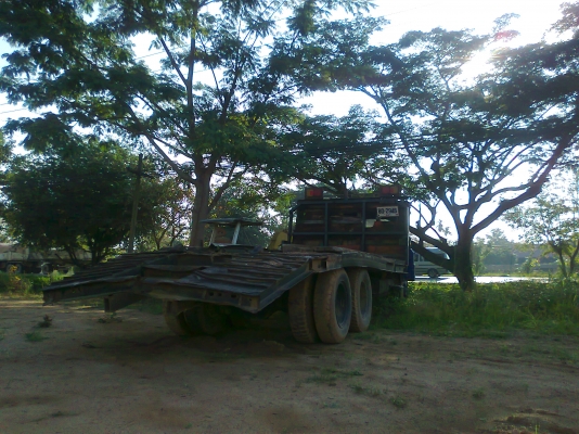 ขายด่วน!..รถสิบล้อ ISUZU 195 แรงม้า ใส่รถขุด KOMATSU PC200-5 ได้ มีทะเบียน.