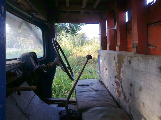 ขายด่วน!..รถสิบล้อ ISUZU 195 แรงม้า ใส่รถขุด KOMATSU PC200-5 ได้ มีทะเบียน.