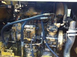 ขายรถตัก KOMATSU JH30B&rlm; สภาพดี พร้อมใช้งาน สนใจติดต่อคุณรัตนศักดิ์ โทร.081-7621704