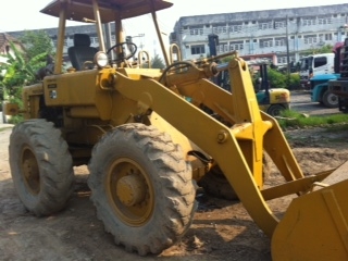 ขายรถตัก KOMATSU JH30B&rlm; สภาพดี พร้อมใช้งาน สนใจติดต่อคุณรัตนศักดิ์ โทร.081-7621704