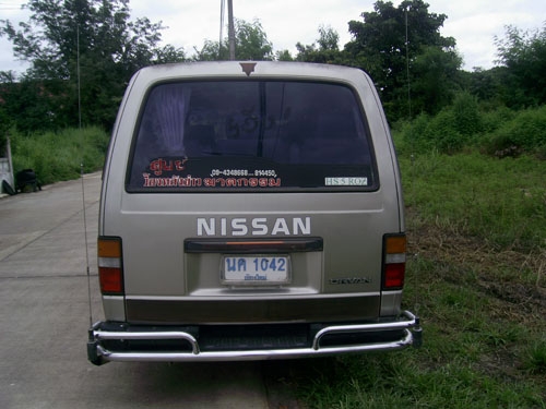 ถูกๆ ดีๆ NISSAN URVAN เครื่อง td25