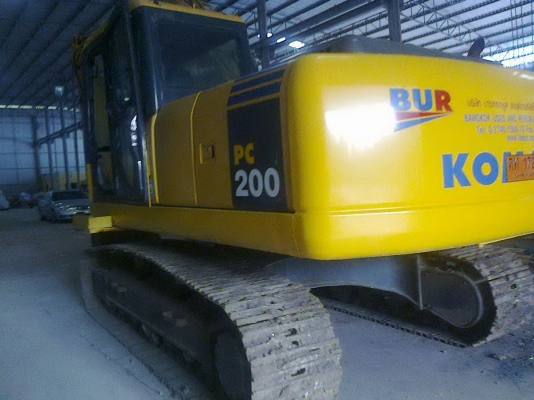 ขายรถแบคโฮ  KOMATSU  pc 200-7  5,300 ชั่วโมงรถสวยเหมือนใหม่เอกสารพร้อม