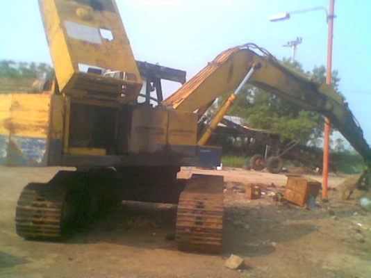 ขายโคมัสซุPC200-3 ราคา400,000เจ้าของขายเองต่อรองราคาได้